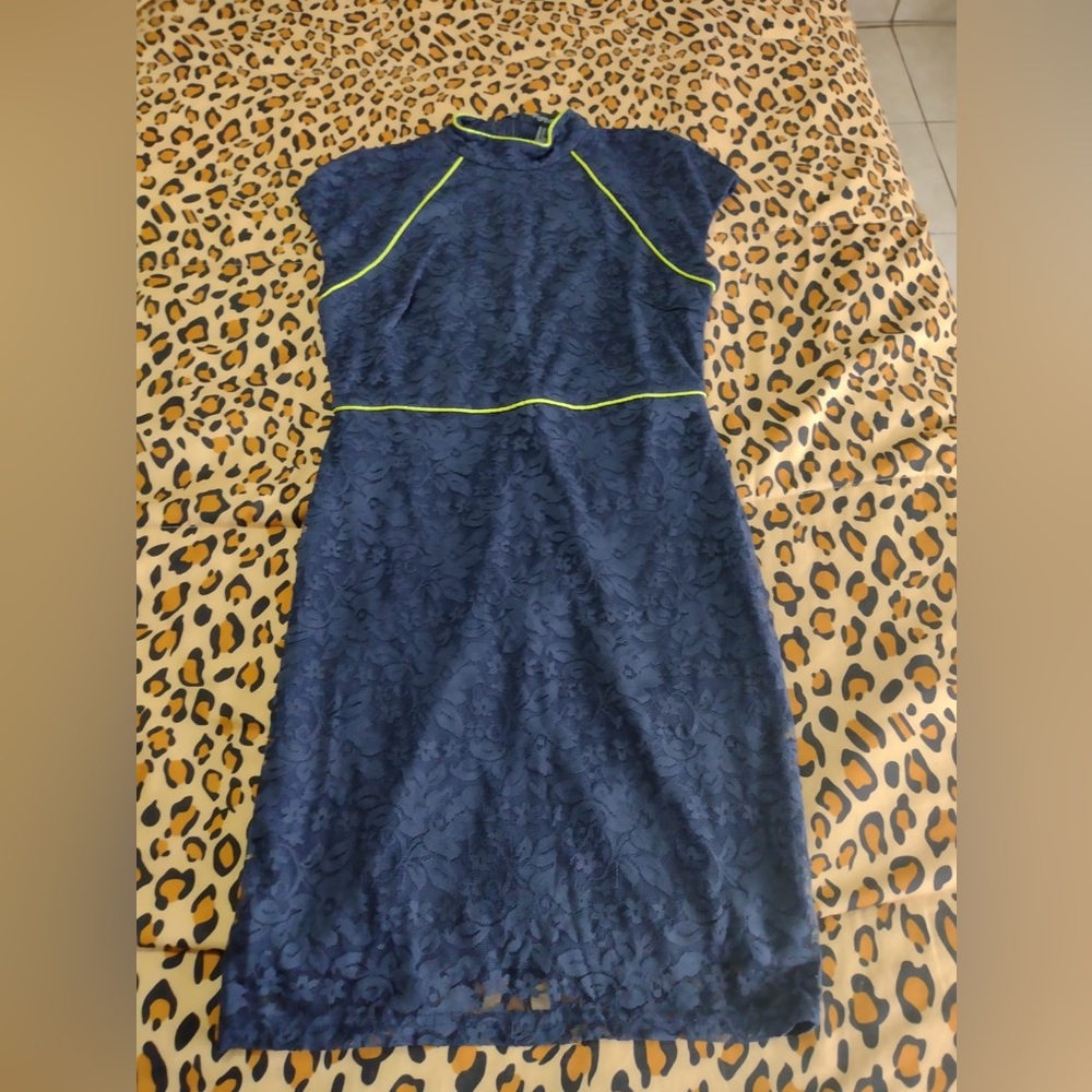 Forever 22 dress black with yellow accent size small